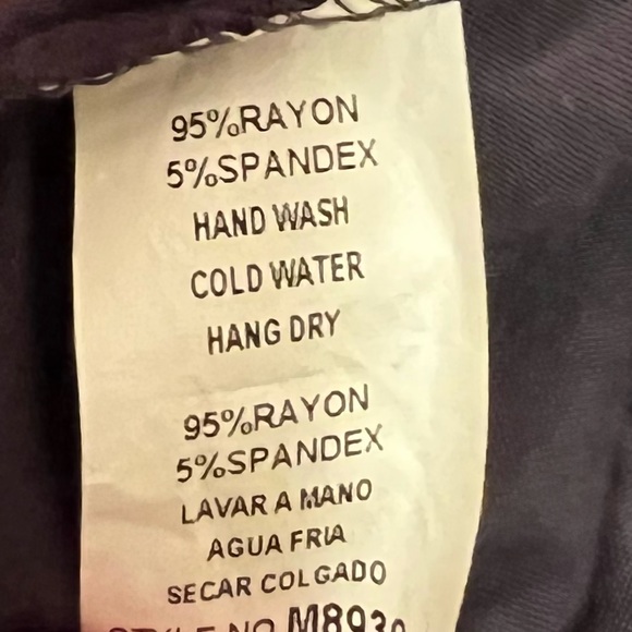 Monoreno Top with lace - Picture 7 of 7